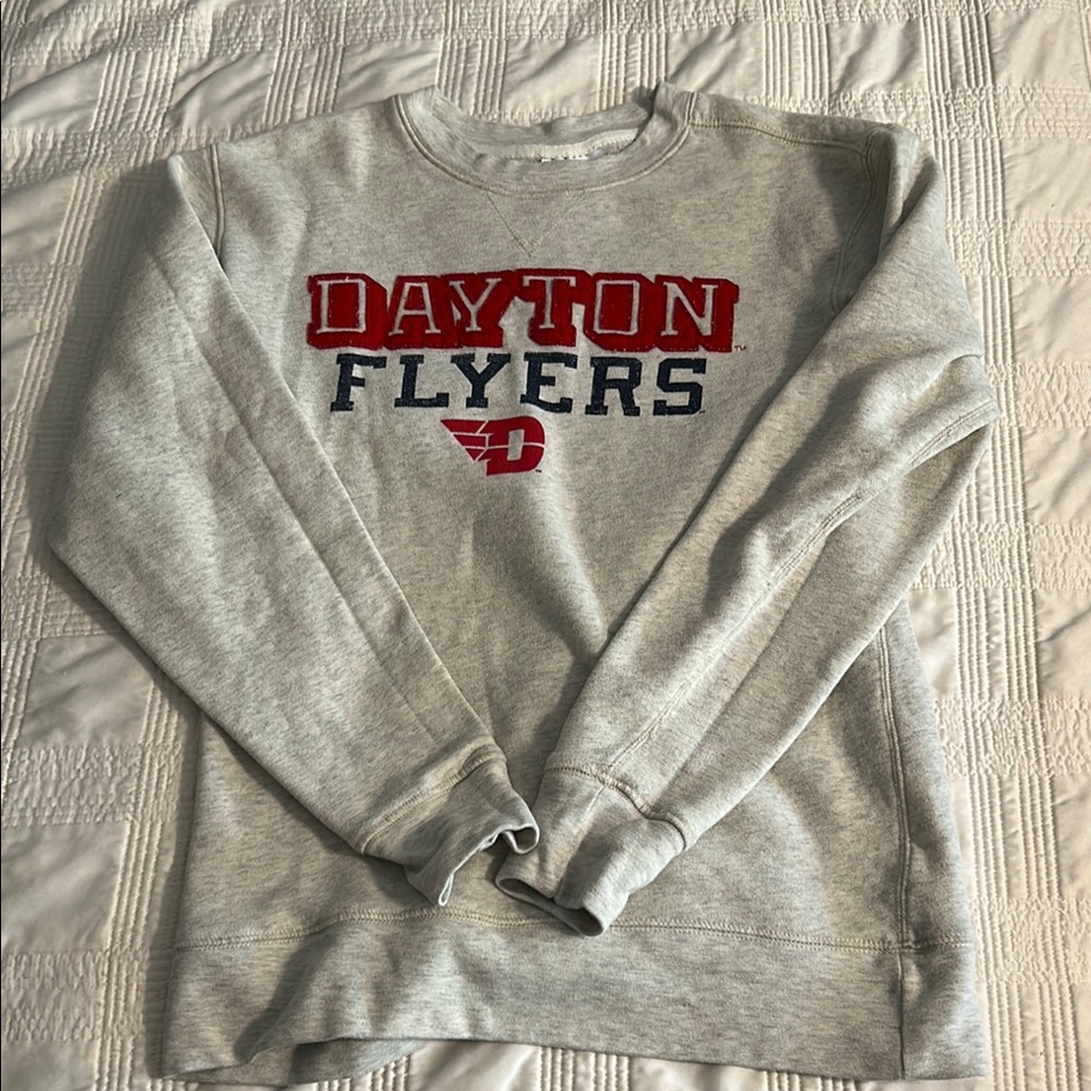 Dayton Flyers Cream Sweatshirt